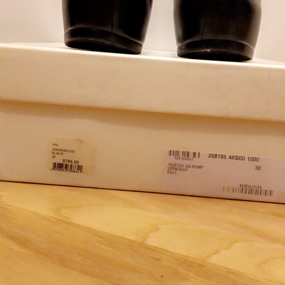 Black pumps - Picture 6 of 8